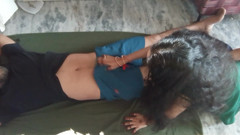 Desi stepfamily: Desi sexy romantická 18+ nevlastní dcera kouří nevlastního otce