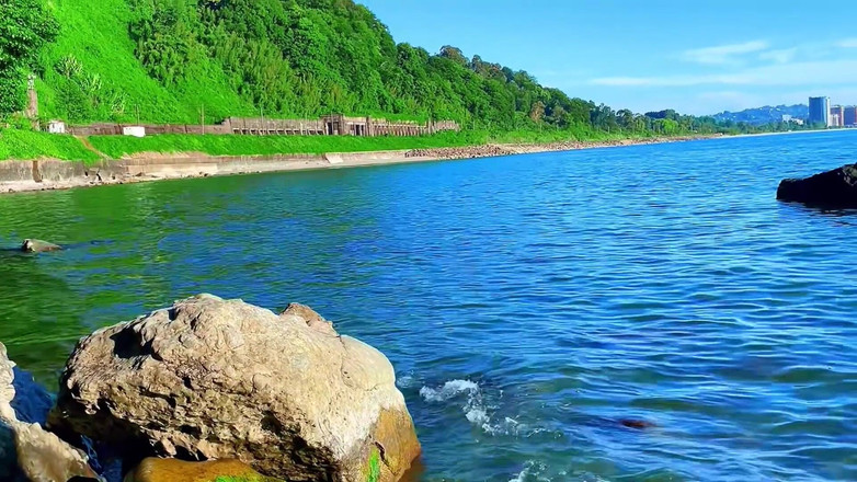 Nick Lewis: Cruising in spiaggia gay