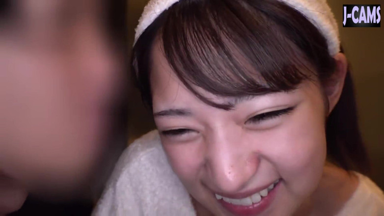 J-Cams: Charming Beauty. Playful Date dengan Mischievous Smile Bahagian 6