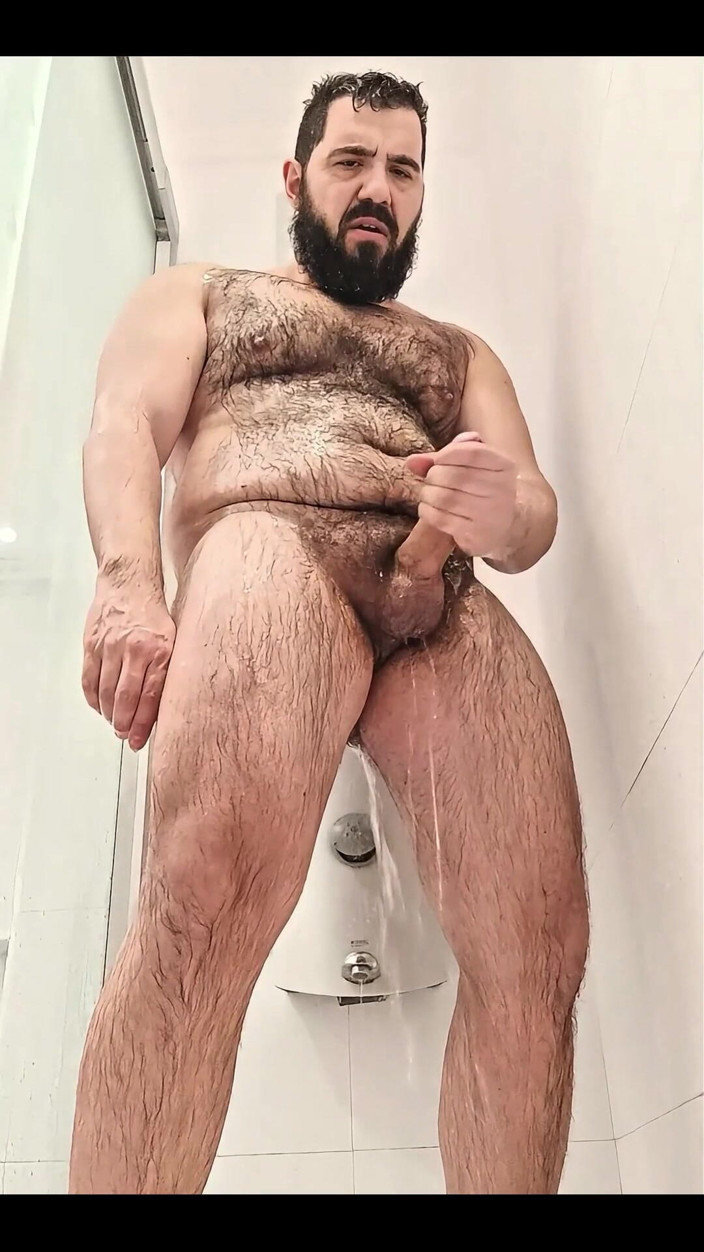 Ulysses the bear: Szarpanie go na mokro