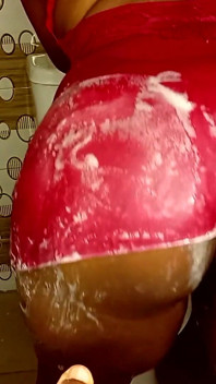 ぽっちゃりした女の子が義理の兄に犯される トイレで楽しんだ後に私とセックスされた