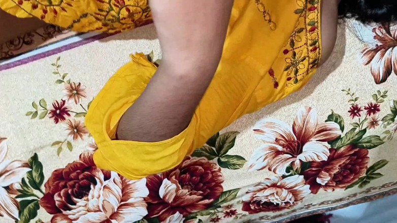 Bithi69gril: Prima volta sesso con il fidanzato, doloroso duro nuovo sesso...