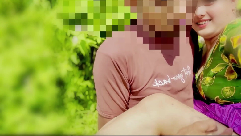 Fuckkkker: Індійська дезі сільська покоївка трахається для додаткового Салі, секс тінки-покоївки в джунглях, повний хінді аудіо