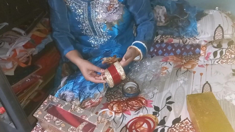 Manjushukla: Новая подруга делает минет