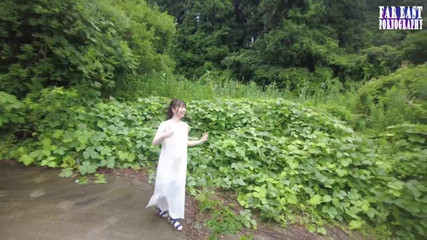 Far East pornography: Parní T Back procházka s poprvé venkovní broskev, která řídí nonstop...