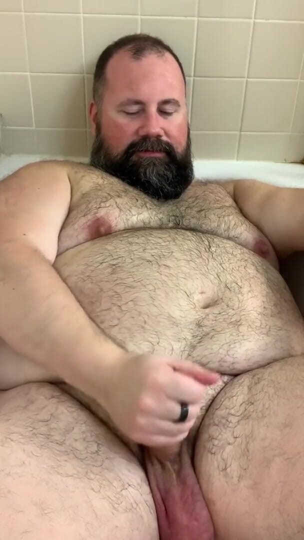 Florida Bear: Bố đi tiểu