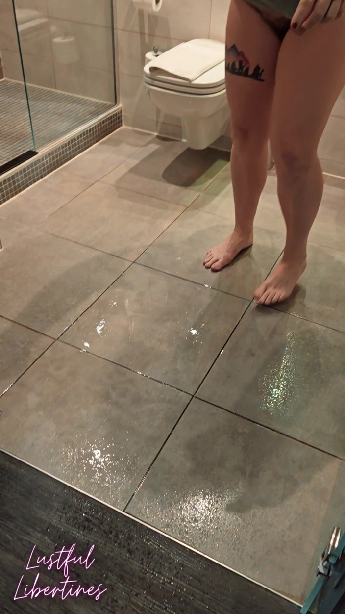 Lustful Libertines: So Checke Ich in Einem Hotel Ein