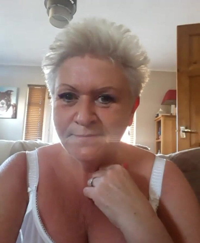 Uk Joolz: Rychlý chat a nějaká akce s kouzelnou hůlkou