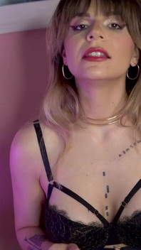 Rytuał Cuck's Made by Alexa Creed: Ssie, serwować, pieprzyć, sprzątać