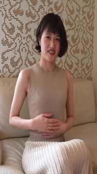 [the Frustration of a Lonely Celebrity Wife, Saori, 38 Years Old]