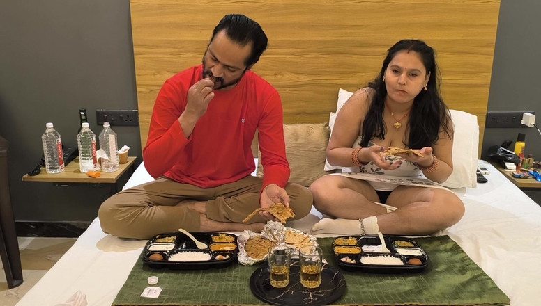 pujaprem: 继女和继父一起吮吸大鸡巴骑乘巨大的鸡巴