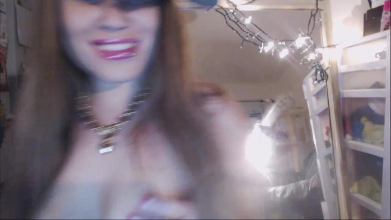 Carmita Bonita: Striptease, Booty Bounce &amp; Fingerbanging