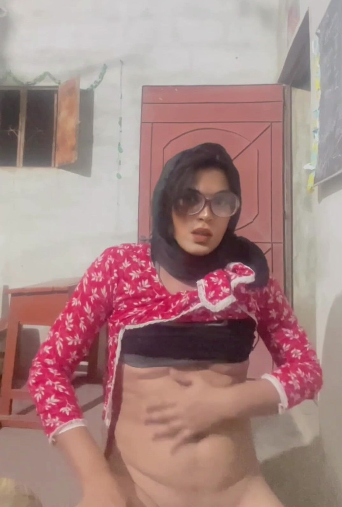 Apple00001: कृपया मुझ पर पेशाब करें