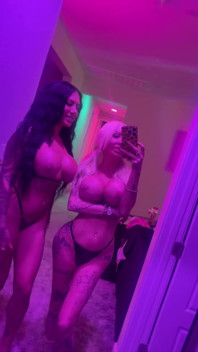 Naked Girls in the Mirror - Big Tits
