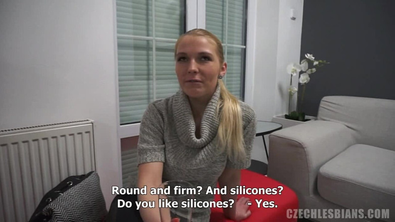 Czech Lesbians: เช็กเลสเบี้ยน 5 - ตอน 1: เลสเบี้ยนเช็กที่น่าทึ่งคลั่งไคล้ - สาวแรกเปลื้องผ้าและทําลายน้ําแข็ง