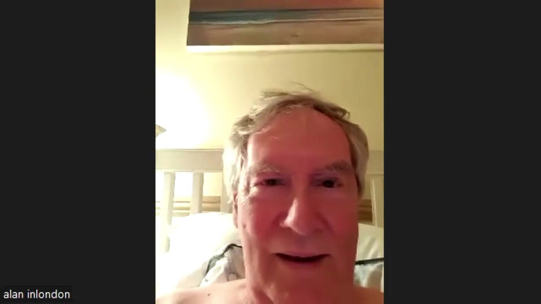Alan in London studio: Tôi cần điều đó