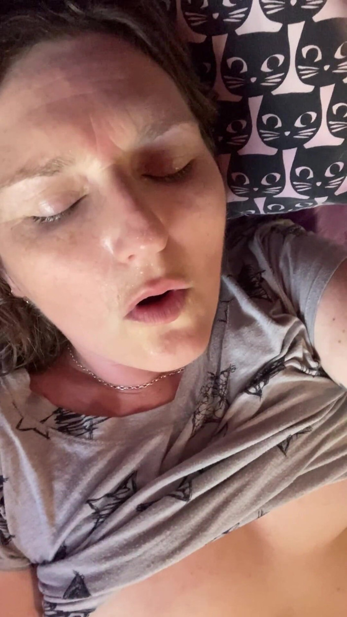 MistressWriggler: First Orgasm in Weeks!
