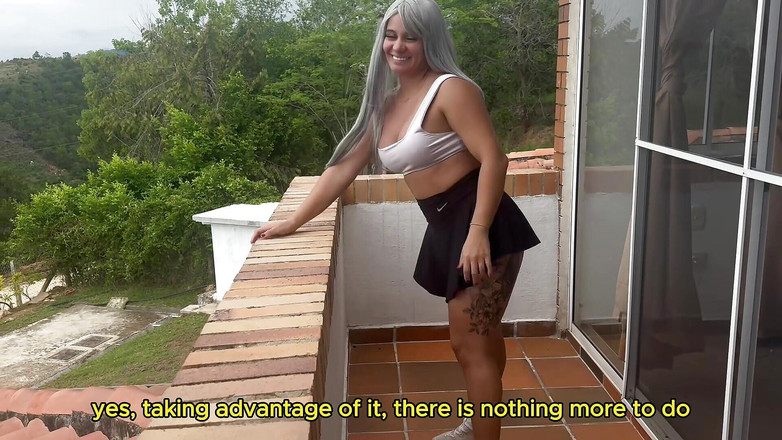 Jhonford: Моя грудастая мачеха делает мне массаж и становится очень возбужденной