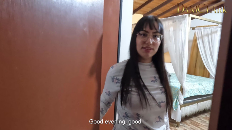 DaniClark: Najemca hotelowy ssie mojego penisa
