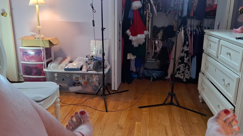 Victoria Lecherri: Meine Füße Brauchen Aufmerksamkeit!