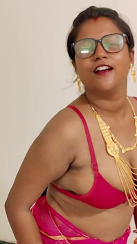 Indische vrouw hongerig naar seks geneukt door mijn beste vriendinnen