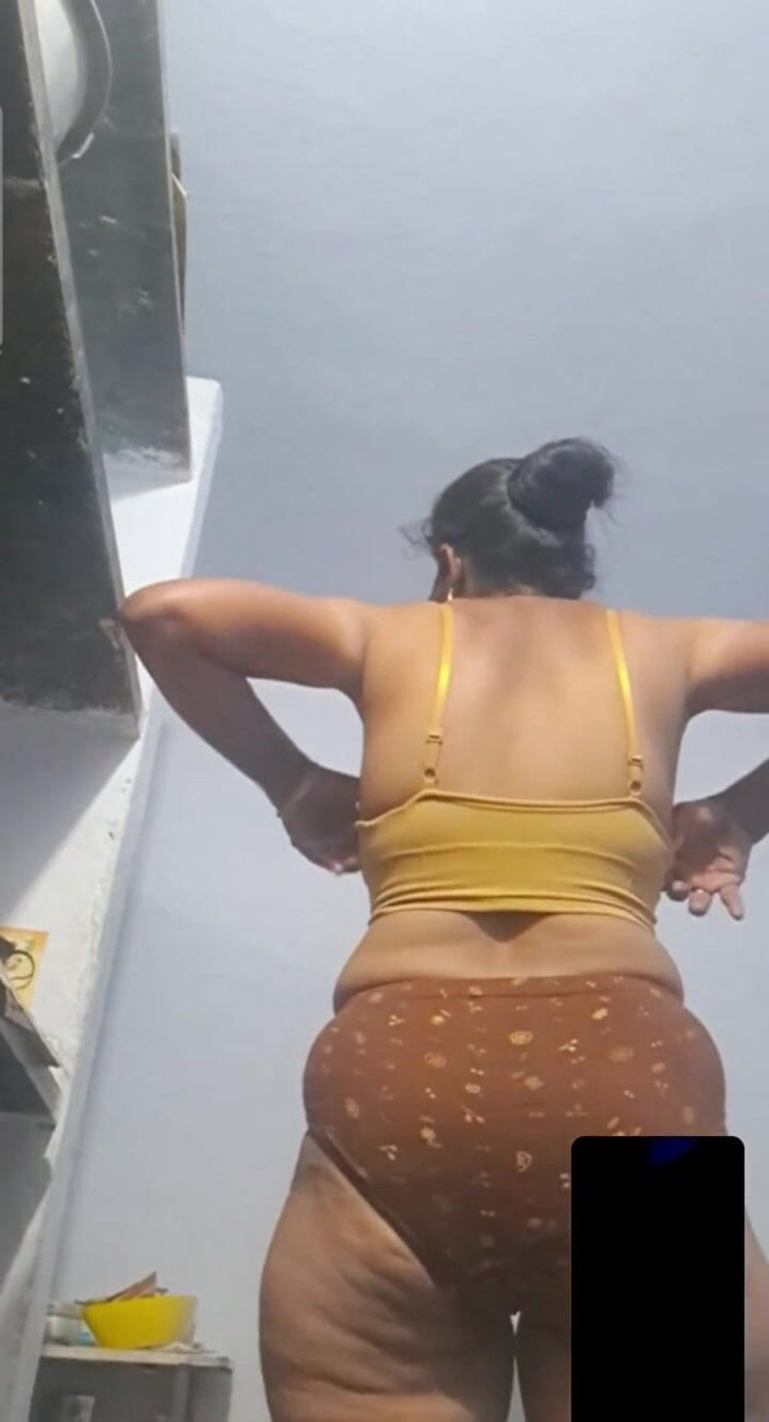 Jayaselvi: La zia tamil si è divertita in videochiamata