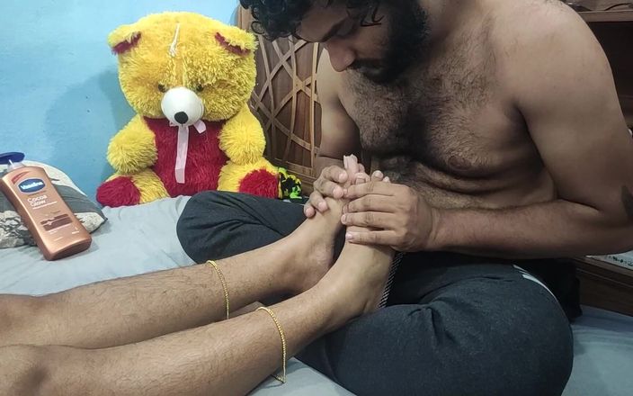 Vaigavarun Feet romance: Массаж ступней и ног