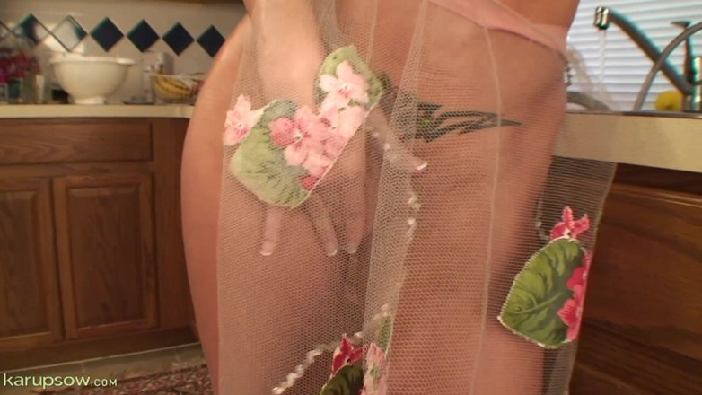 Karups Older Women: Brea se masturbe
