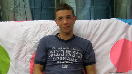 Lollipop Twinks: Alles lächelt mit Ryan Sharp