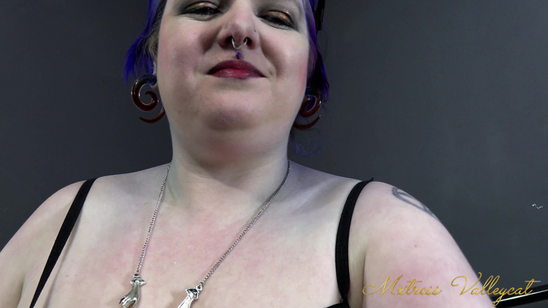 Mxtress Valleycat: I'll Eat Those So You Don't Get Fat