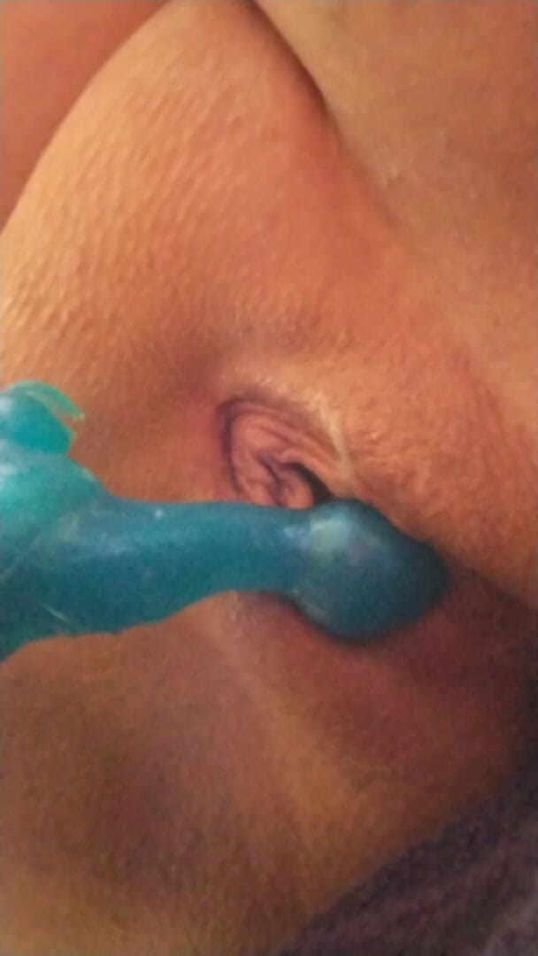 ChunkyMilf69: Romig poesje komt klaar