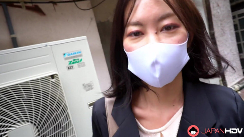 Japan HDV: Manami Honjyo toma un trabajo a tiempo parcial como modelo...