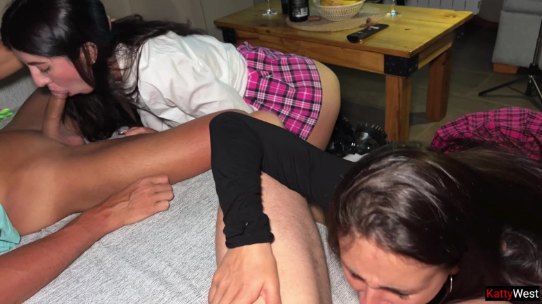Katty West: Eine öffentliche Abholung im Supermarkt endete mit einer wilden Party mit...