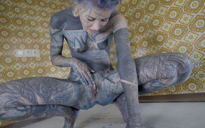 Z-Filmz: Alternative Tattoo Model Masturbating with Big Toy