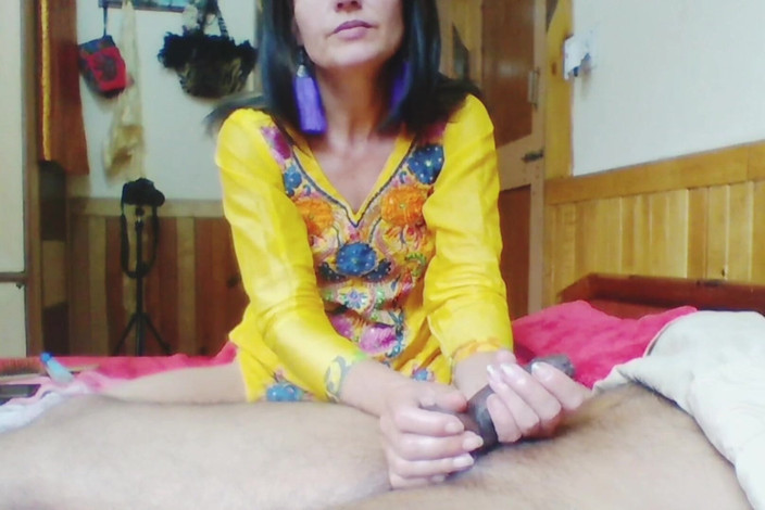 Bolly Karma: हॉट सौतेली मम्मी के साथ सेक्स का समय
