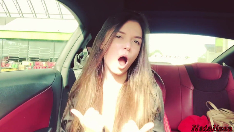 Natalissa: Natte pijpbeurt en diep in keel in de auto