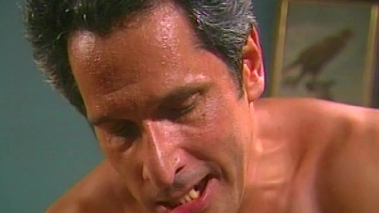 ORGASMX: Sarkan rosebud anal esnetildikten sonra ıslak dışarı çıkıyor