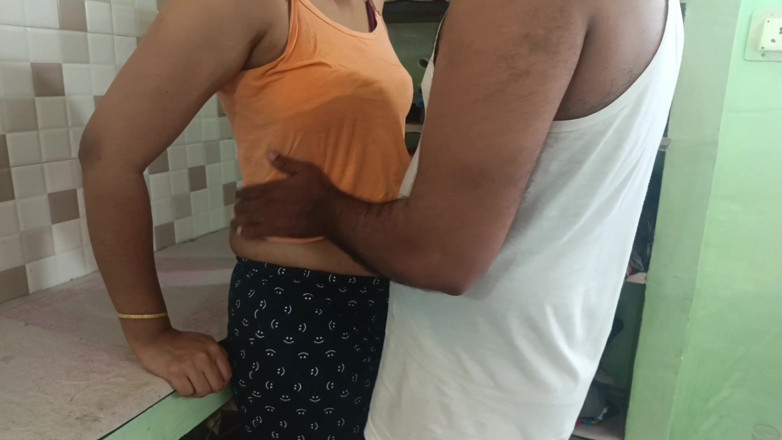 Palani69: ครัวกระแทกตีลังกา