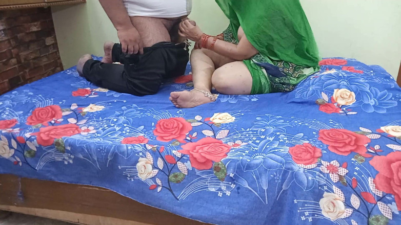 aliabegum: Beautiful Newly Married Wife Fucked by Her Husband in the...