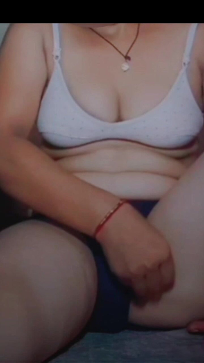 TricolorMusic3: Velmi sexy roztomilá asijská venkovská holka
