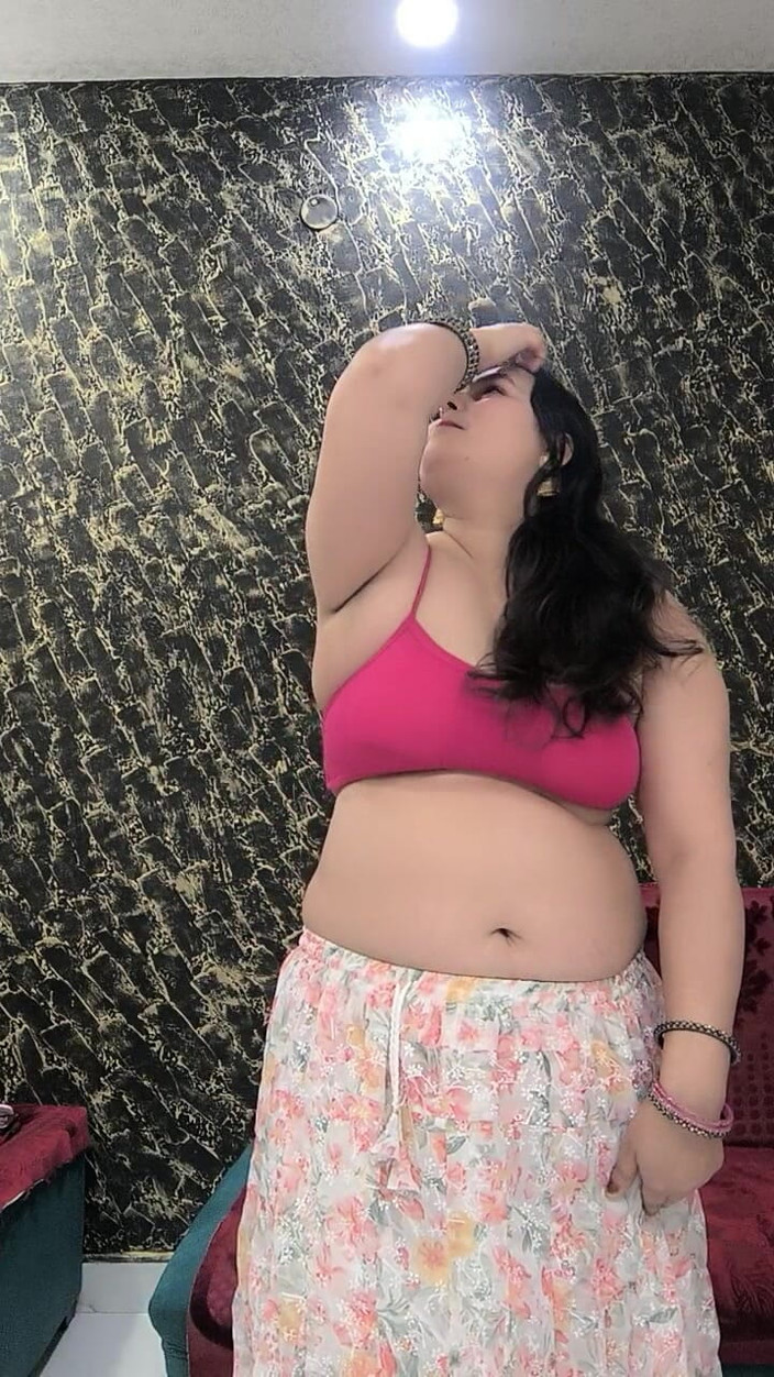 Puja555: Puja la bhabhi se doigte sa chatte rose