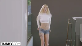 Tushy houseitter zostaje zdominowany przez anal