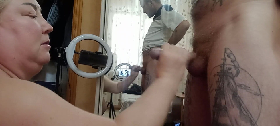 Zona901: мануальная стимуляция пениса и камшот