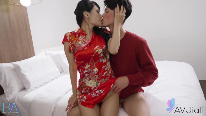 AV Jiali: Quente taiwanesa menina é fodida por farejador de calcinhas