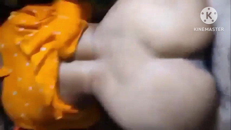 Kavita69: ganv ki bhaabhi hasbaind dvara ghar men chudaee