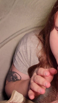 Professora fode uma aluna ruiva gorda e bonita em todas as posições para uma série antes do Ano Novo
