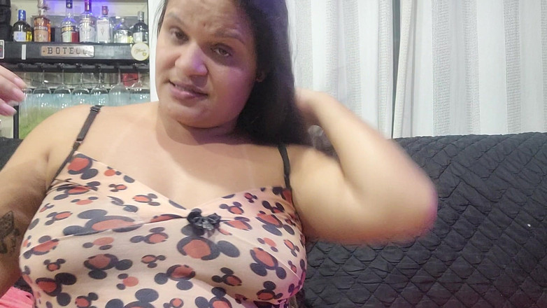 Paty Bumbum: Marcelo cuckold meek und schwach