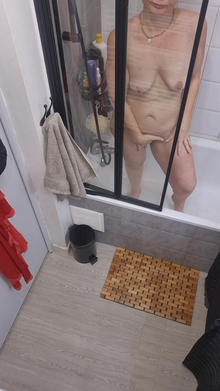 Sofy13: Alătură-te Mie În Gura Mea, Sunt Fierbinte Și Vreau Un Penis
