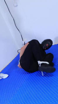 Ședința de box a lui Hottie cu Victory Poses