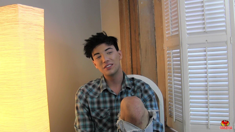 Phoenixxx: Jake gợi cảm chỉ mới bắt đầu